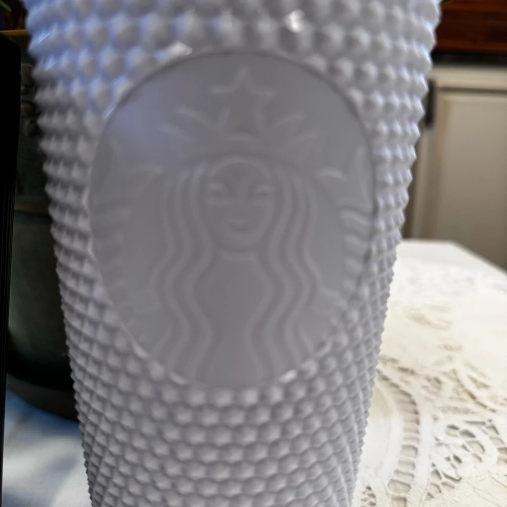 Set of 2 Starbucks Textured Black and White Tumblers - Picture 2 of 8